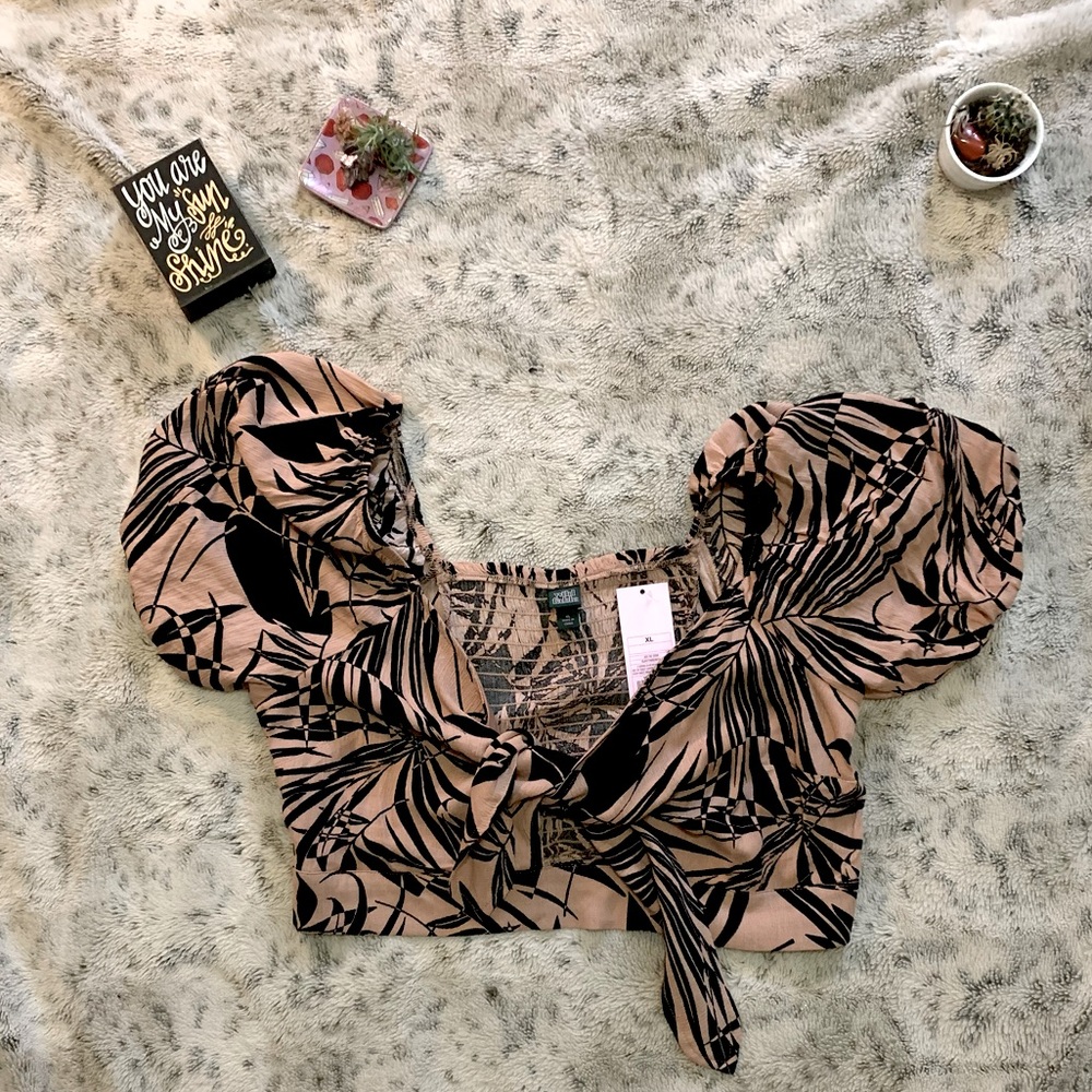NWT | Wild Fable Cut Out Crop Top | XL